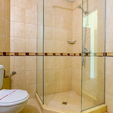 Julia Свети-Влас