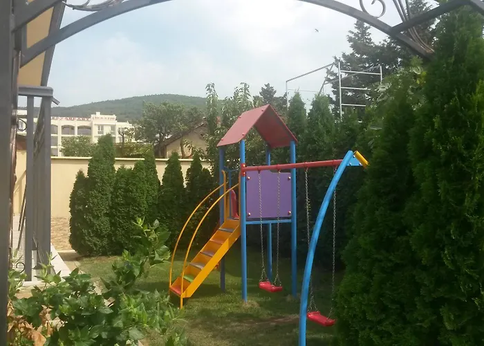 Julia 3* Свети-Влас